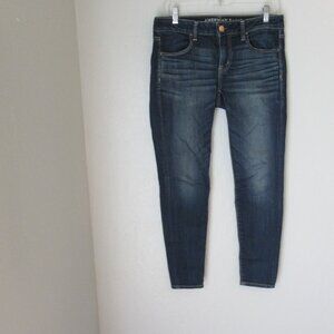 AMERICAN EAGLE AEO Denim Blue Superlow Jegging Size 8 Short Jeans